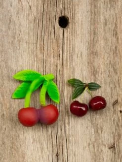 Jouet De Dentition Mery La Cerise - OLI & CAROL Rouge - Oli Et Carol -Bébé Boutique jouet de dentition mery la cerise oli carol 5