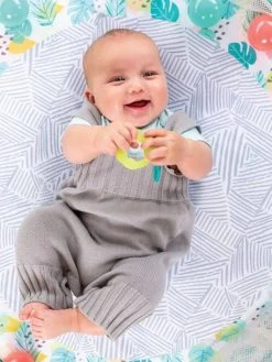 Tapis D'éveil Transformable En Aire à Balles Infantino Vert - Infantino 11 Tapis D'éveil Transformable En Aire à Balles Infantino Vert - Infantino -Bébé Boutique tapis deveil transformable en aire a balles infantino 4